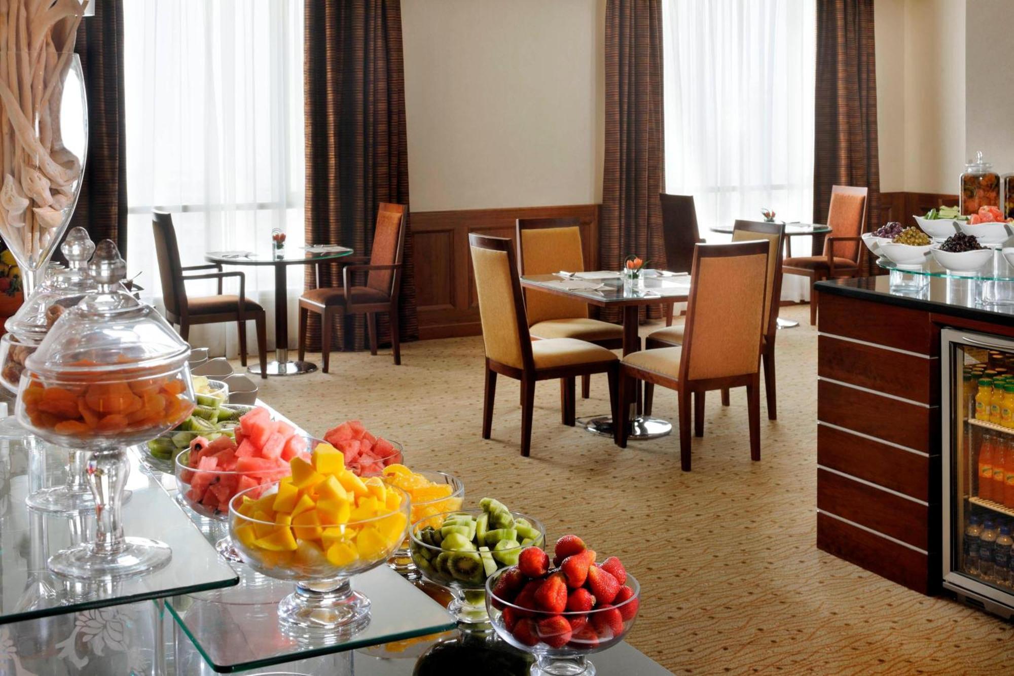 คอร์ตยาร์ด คูเวต ซิตี้ Hotel Kuwait City ภายนอก รูปภาพ